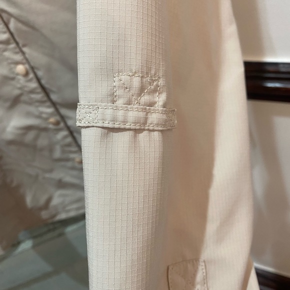 Deluth Trading Button Down Snap Button Wicking Fabric vented Roll sleeve - Picture 4 of 8